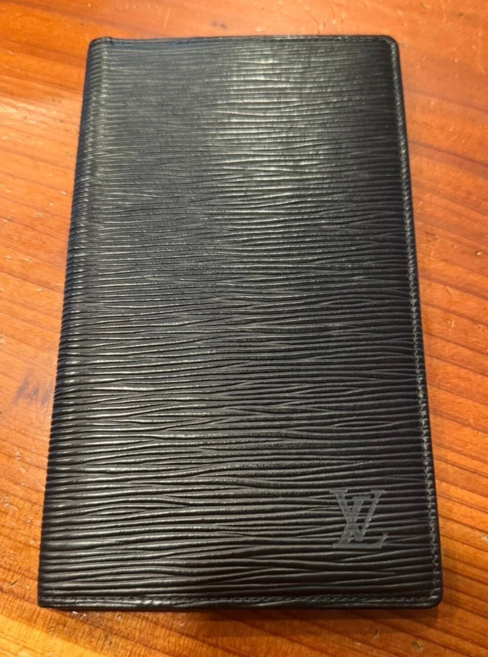 Louis Vuitton Black EPI Brazza Wallet